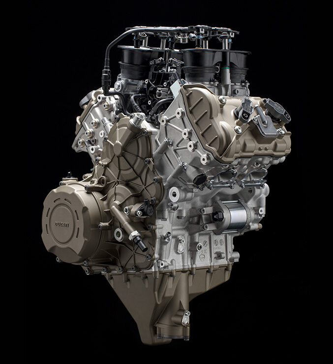 ドゥカティv4s エンジン エンジン：ドゥカティ・ストリートファイター V4 - 卓越したパワーと