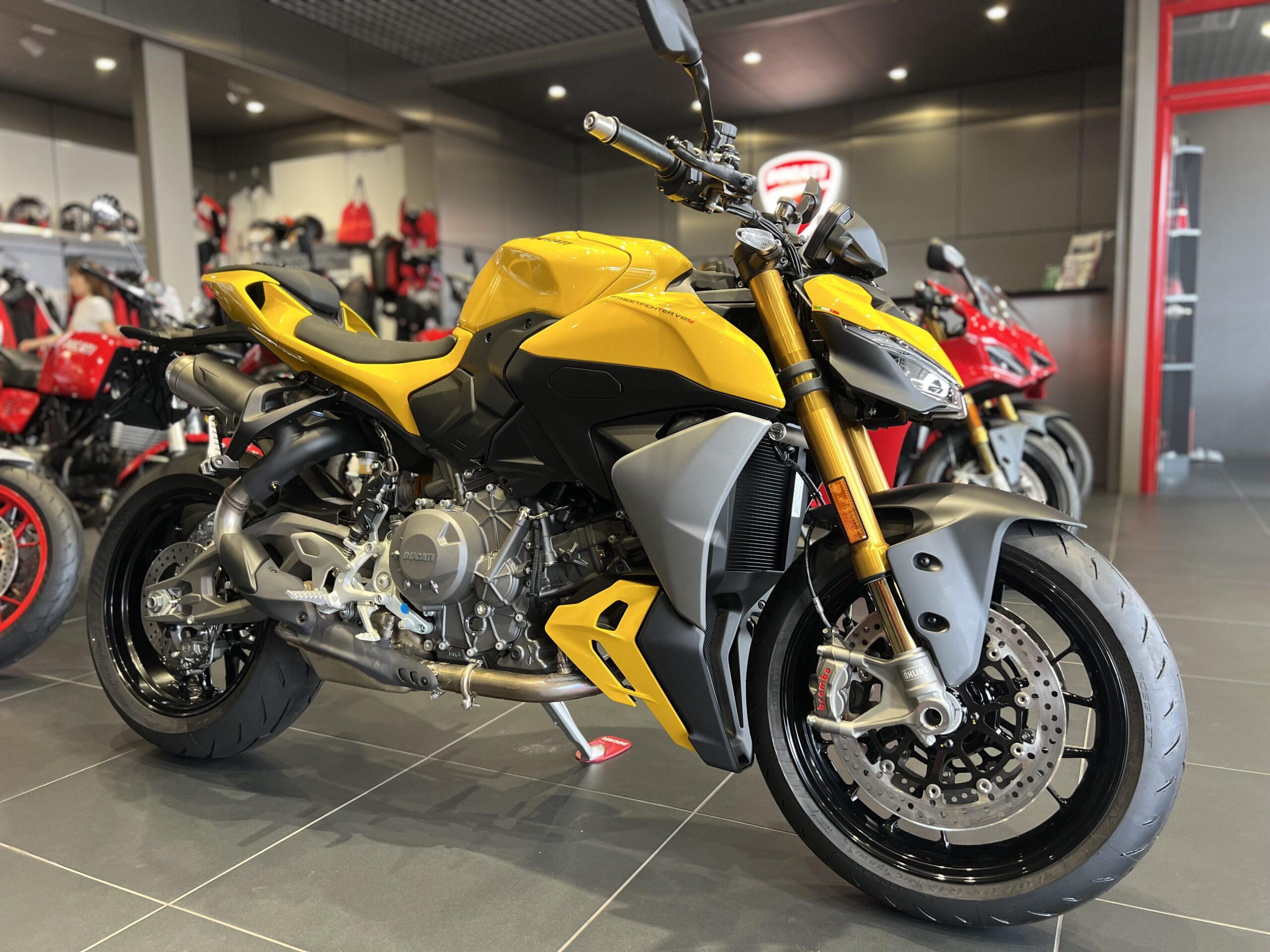 ドゥカティ イエローカラー🟨の歴史】 | バイクのことならDUCATI浜松へ